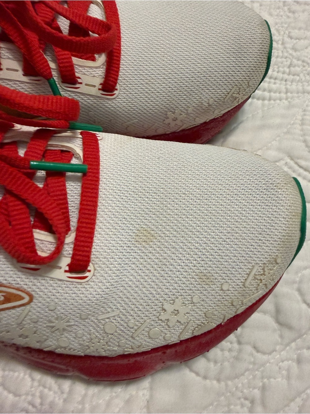 Brooks Women’s Glycerin Running Shoes - Limited Edition Christmas Drop - Picture 2 of 6